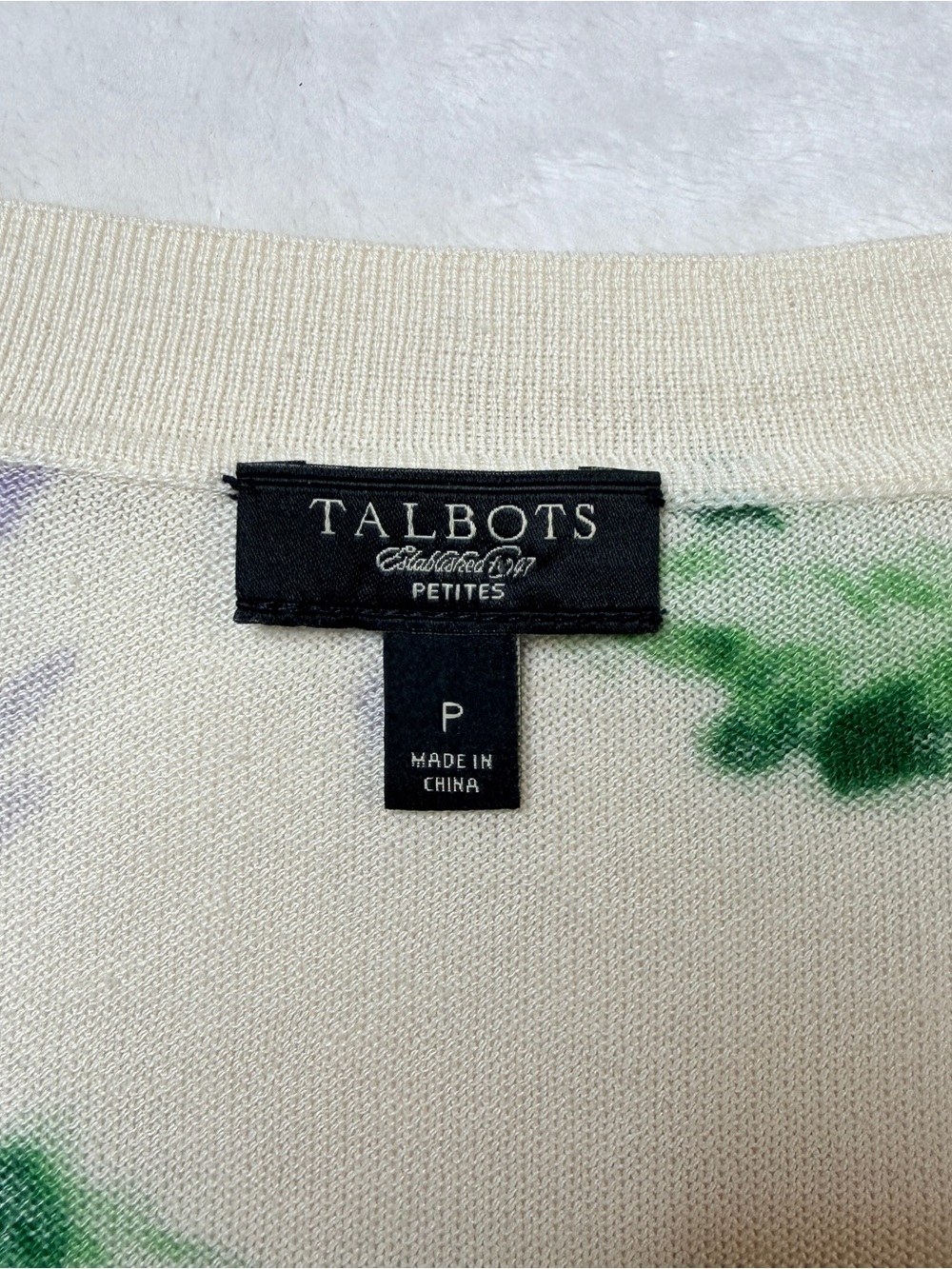 Talbots Cream Sweater with lavender Floral and Green Leaf pattern. silk,cotton, - Picture 5 of 9
